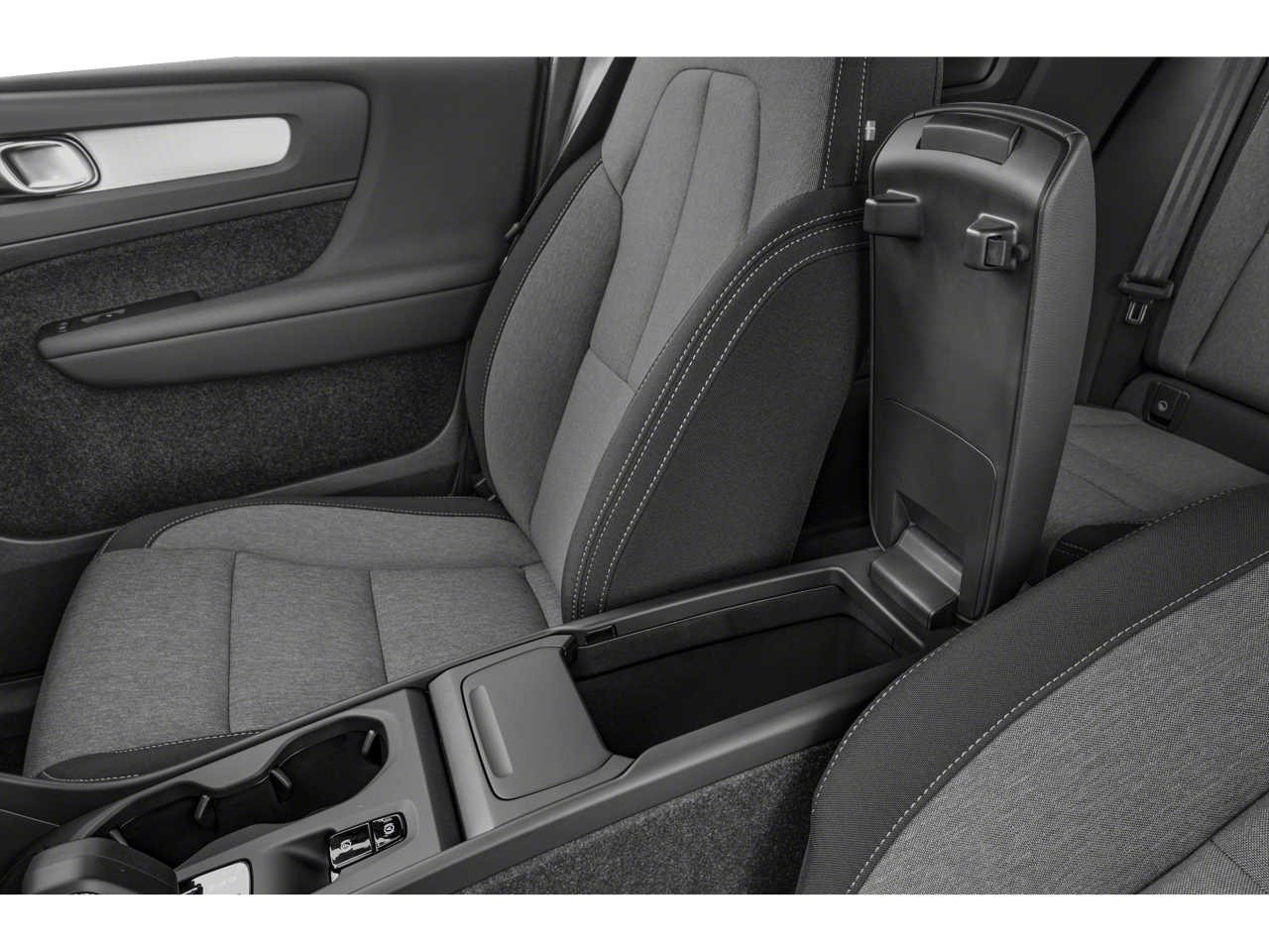2025 Volvo XC40 Ultra Bright Theme