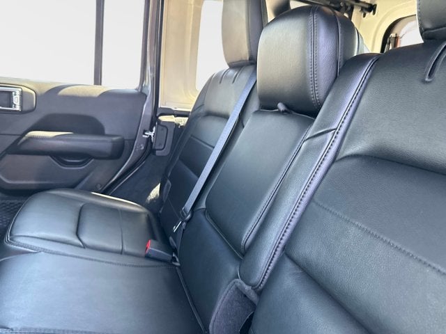 2022 Jeep Wrangler Unlimited Sahara Altitude