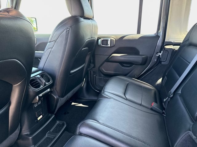 2022 Jeep Wrangler Unlimited Sahara Altitude