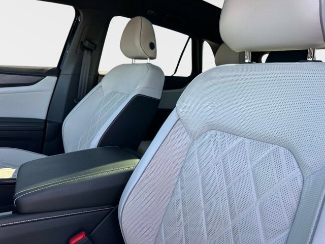 2024 Volkswagen Atlas Cross Sport 2.0T SEL Premium R-Line