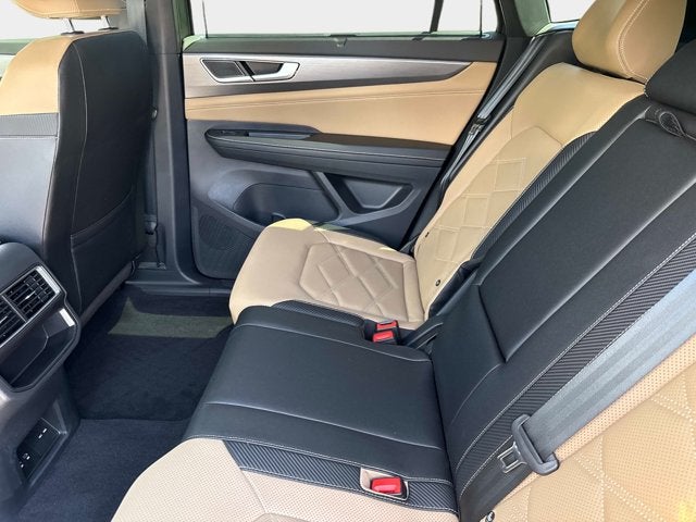 2025 Volkswagen Atlas Cross Sport 2.0T SE w/Technology