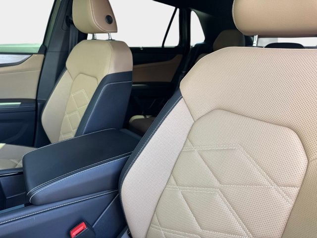 2025 Volkswagen Atlas Cross Sport 2.0T SE w/Technology