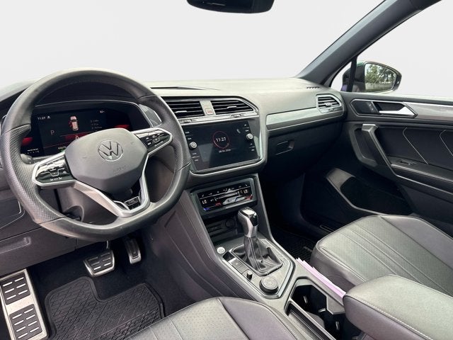 2022 Volkswagen Tiguan SE R-Line Black