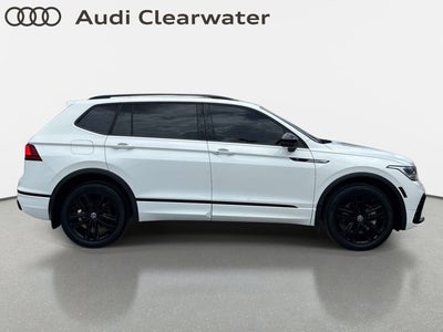 2022 Volkswagen Tiguan SE R-Line Black
