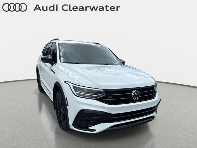 2022 Volkswagen Tiguan SE R-Line Black