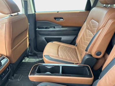 2022 Nissan Pathfinder Platinum