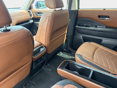 2022 Nissan Pathfinder Platinum