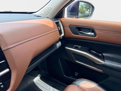 2022 Nissan Pathfinder Platinum