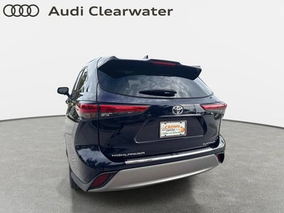 2023 Toyota Highlander Platinum
