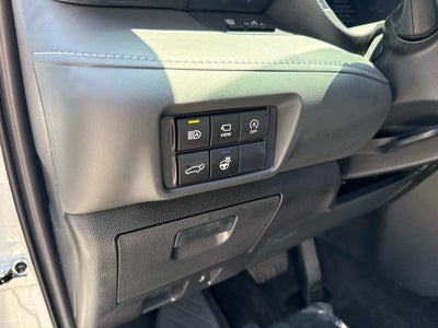 2025 Toyota Highlander Platinum