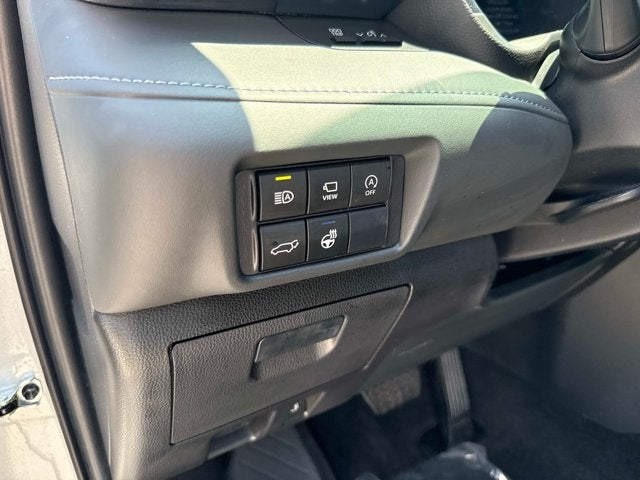 2025 Toyota Highlander Platinum