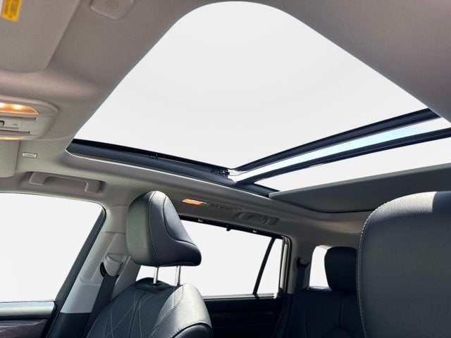 2025 Toyota Highlander Platinum