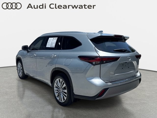 2025 Toyota Highlander Platinum