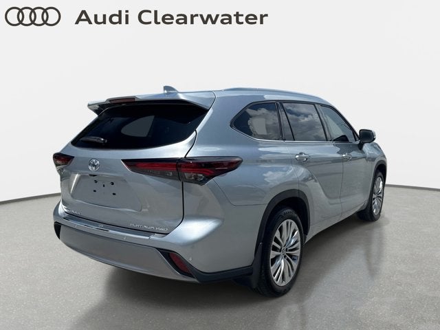 2025 Toyota Highlander Platinum