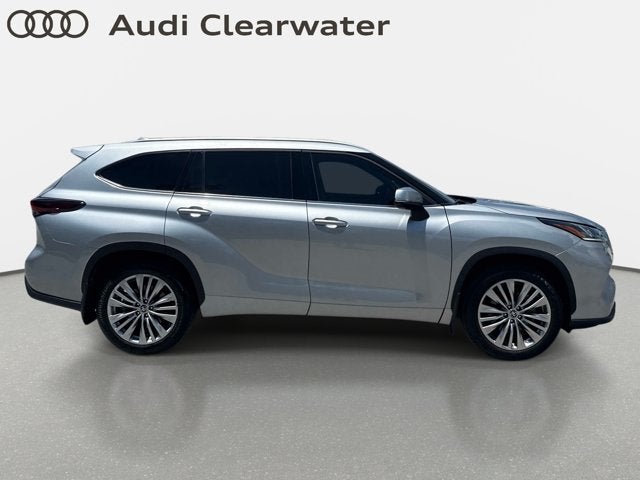 2025 Toyota Highlander Platinum