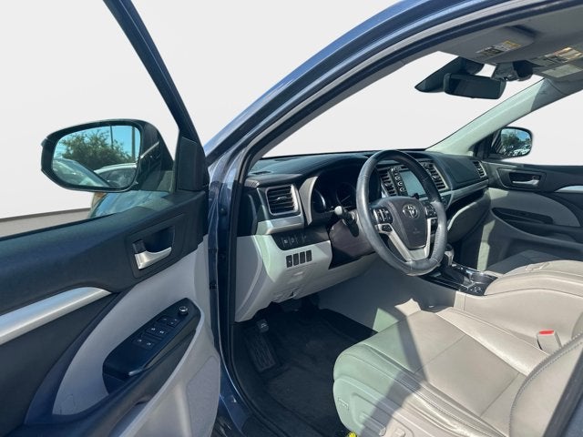 2017 Toyota Highlander XLE