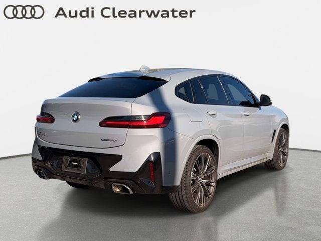 2022 BMW X4 xDrive30i