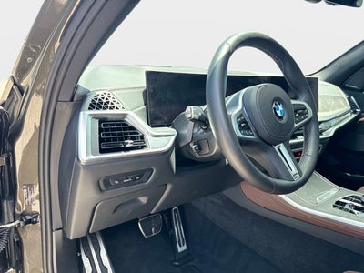 2025 BMW X5 M60i