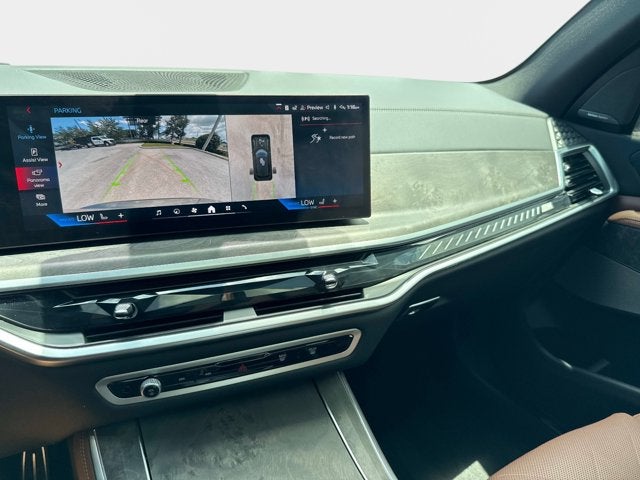 2025 BMW X5 M60i