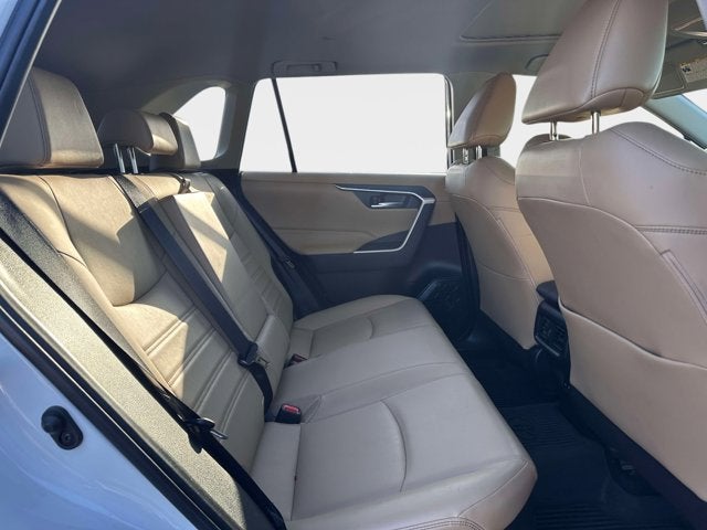 2022 Toyota RAV4 Hybrid XLE Premium