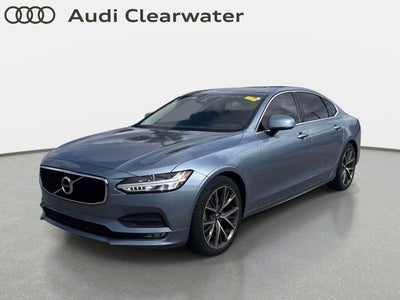 2019 Volvo S90 Momentum