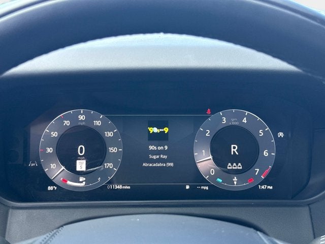 2026 Land Rover Range Rover Velar Dynamic SE