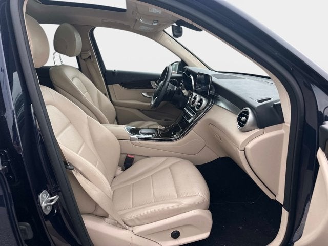 2021 Mercedes-Benz GLC GLC 300