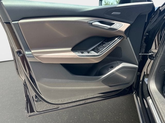 2025 Audi Q6 e-tron Prestige