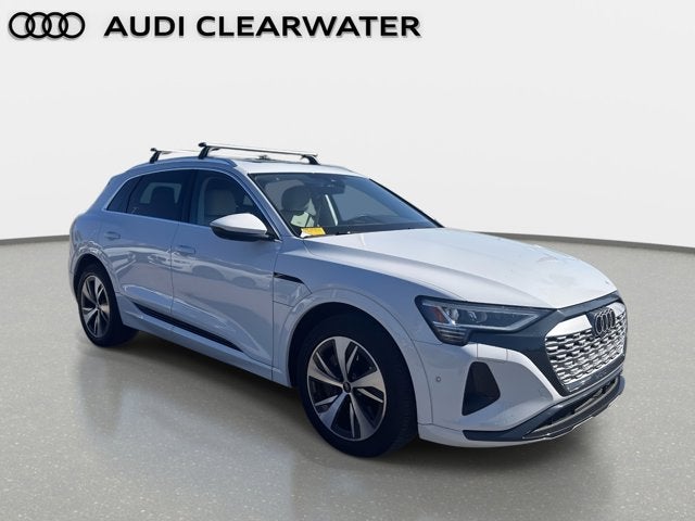 2024 Audi Q8 e-tron Premium Plus