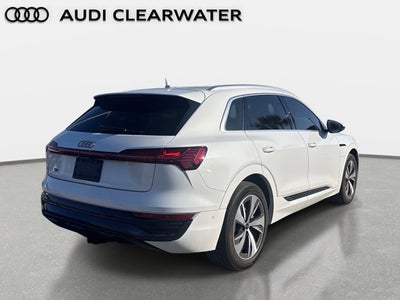 2024 Audi Q8 e-tron Premium Plus