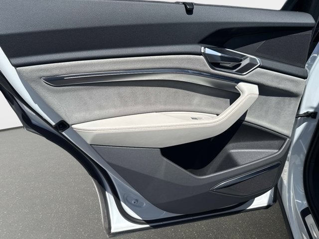 2024 Audi Q8 e-tron Prestige