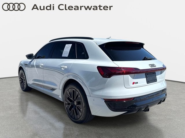 2024 Audi Q8 e-tron Prestige
