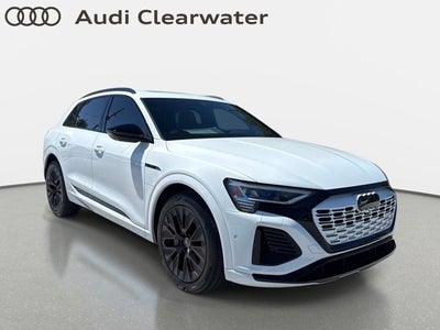 2024 Audi Q8 e-tron Prestige
