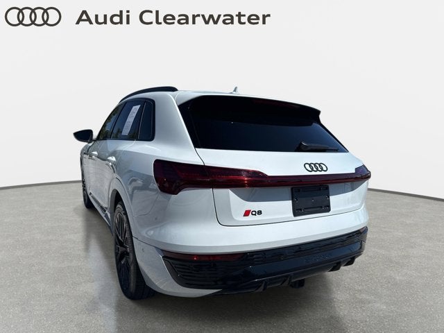 2024 Audi Q8 e-tron Prestige