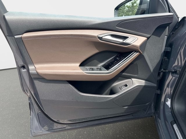 2025 Audi Q6 e-tron Premium