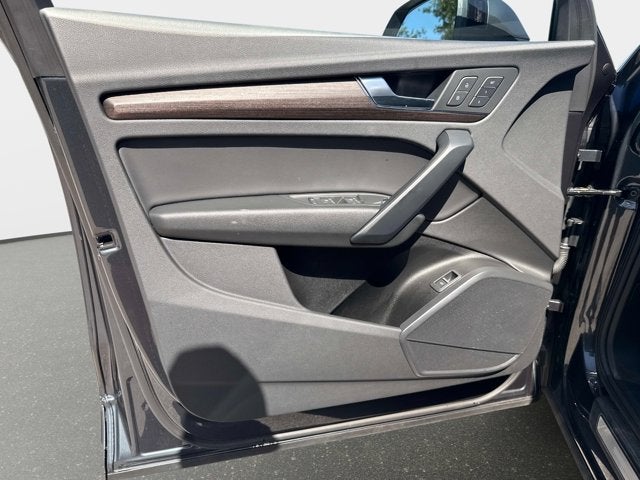 2025 Audi Q5 Premium