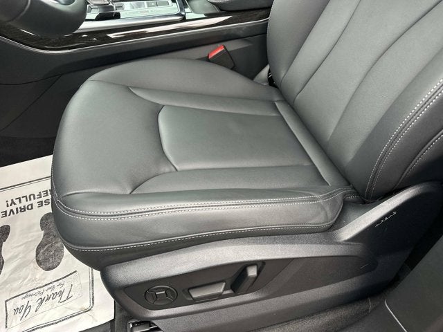 2025 Audi Q7 Premium
