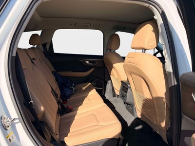 2026 Audi Q7 Premium