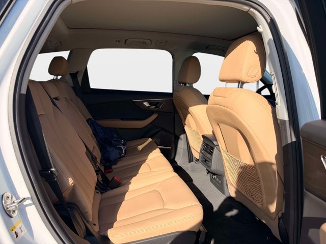 2026 Audi Q7 Premium