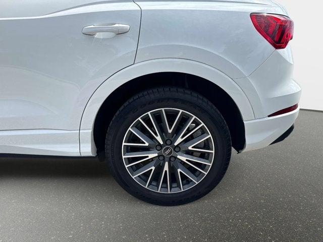 2023 Audi Q3 Premium