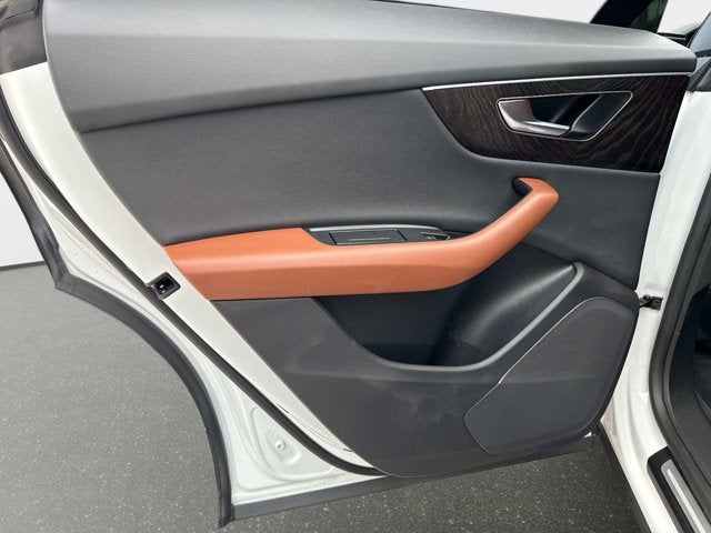 2023 Audi Q8 Premium