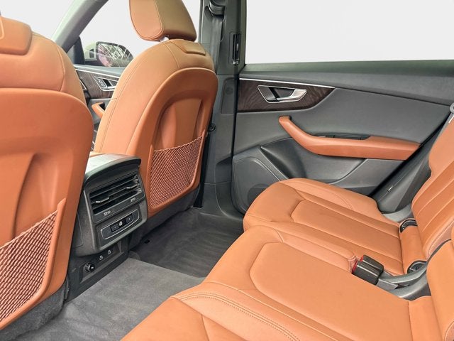 2023 Audi Q8 Premium