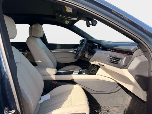 2024 Audi Q8 e-tron Sportback S line Premium Plus