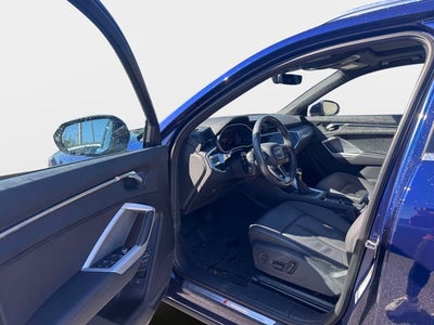 2023 Audi Q3 S line Premium