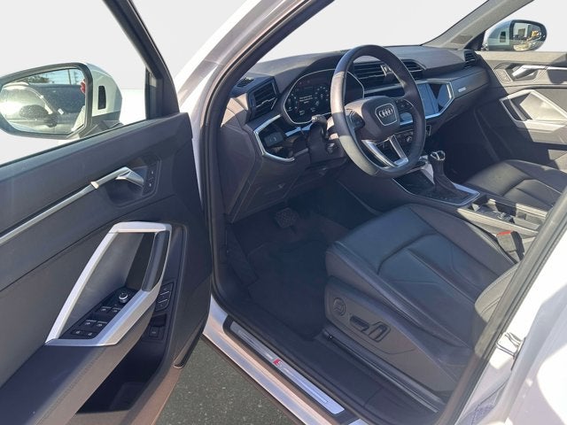 2025 Audi Q3 S line Premium
