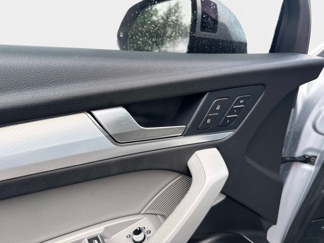 2024 Audi Q5 S line Premium Plus