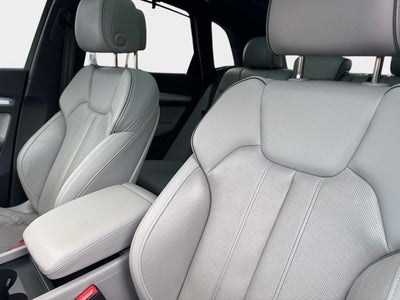 2024 Audi Q5 S line Premium Plus