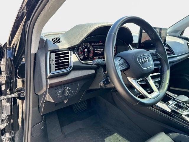 2023 Audi Q5 S line Premium Plus