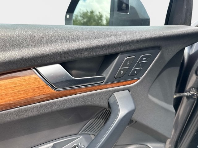 2023 Audi Q5 S line Premium Plus