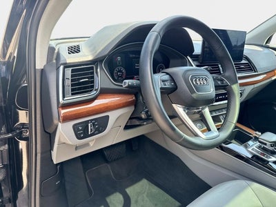 2022 Audi Q5 S line Premium Plus